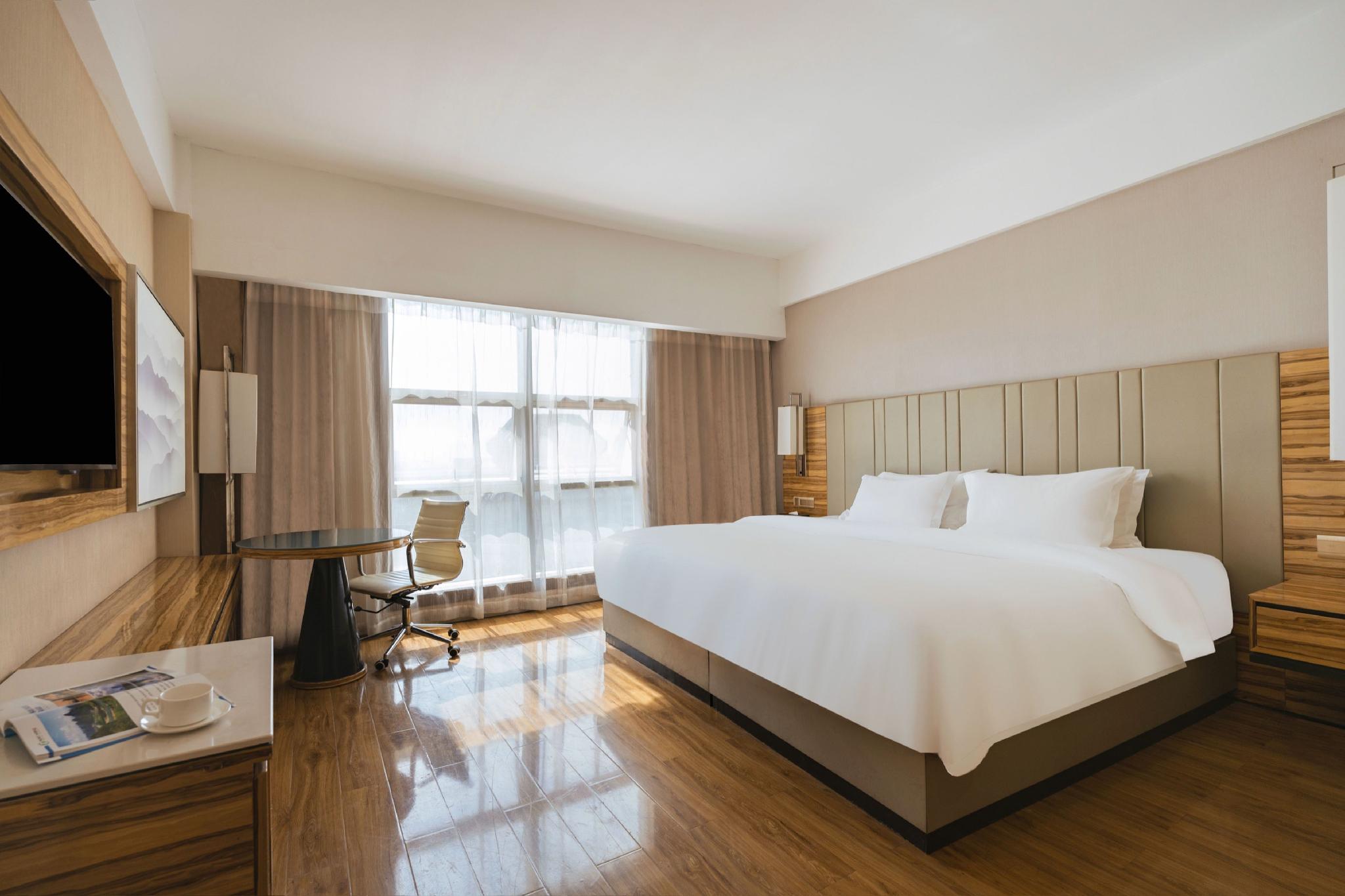 Borrman Hotel (Guilin Liangjiang Sihu, Xiangshan Park) 12/37