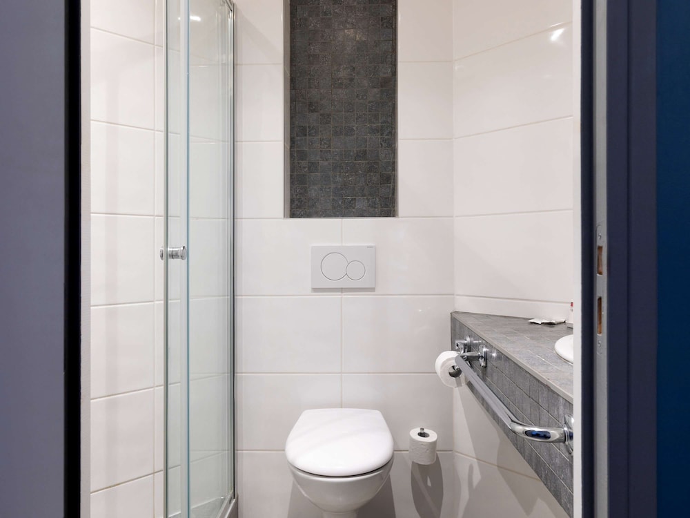 Ibis Budget Lyon L Isle D Abeau 15/62