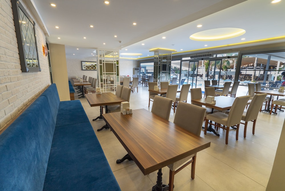 Azak Beach Hotel 36/50