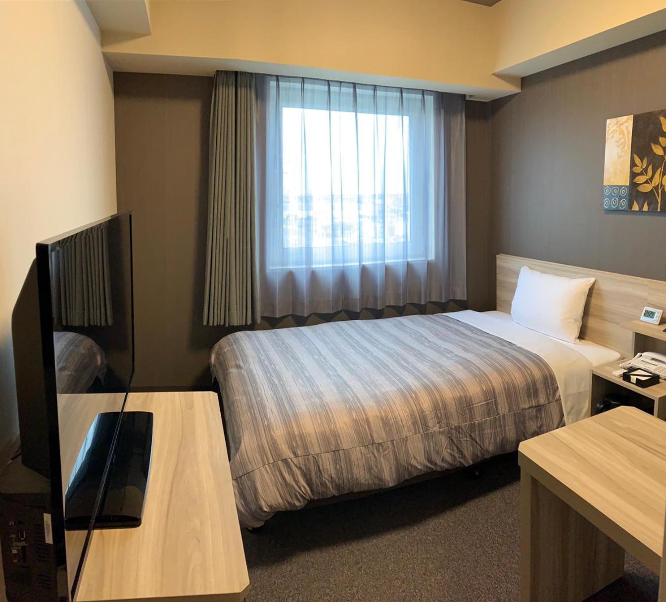 Room, Single, Smoking