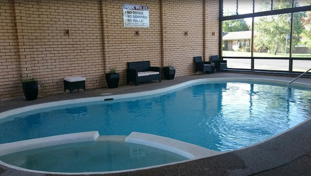 West End Motor Lodge 7/57