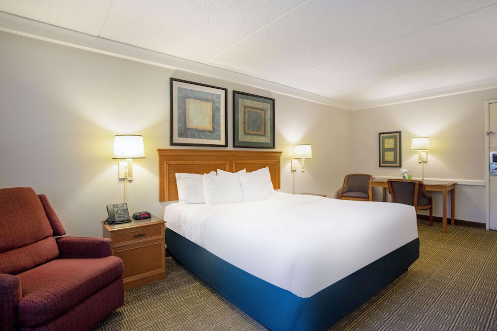 La Quinta Inn Lexington 16/52
