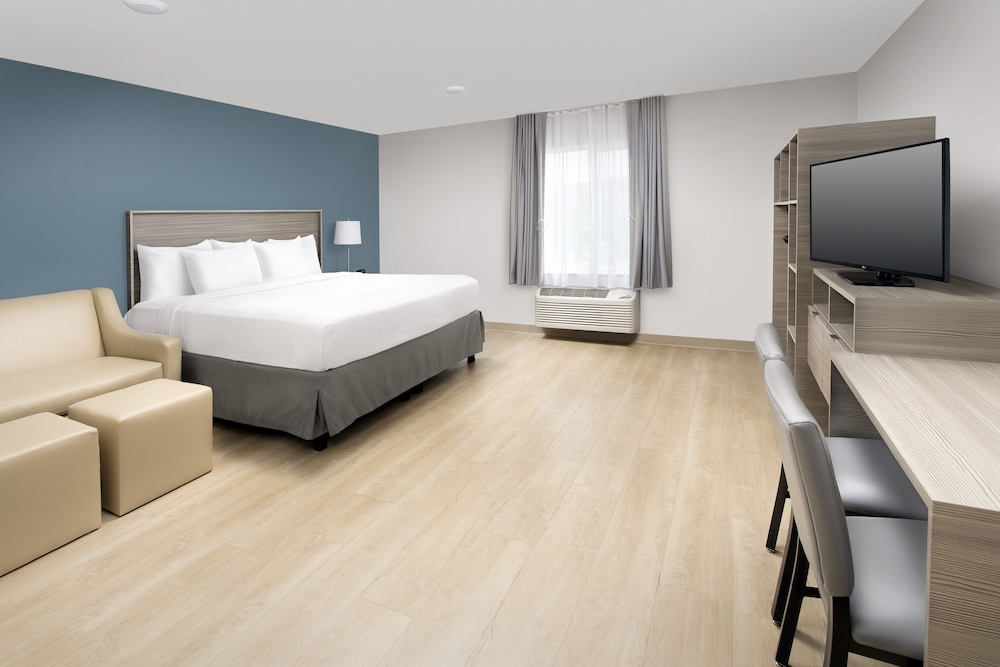 WoodSpring Suites Carol Stream - Chicago 23/37