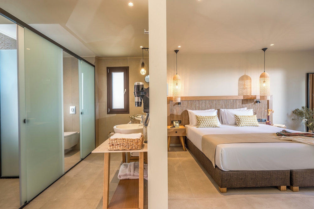 Pyria Hotel 44/80