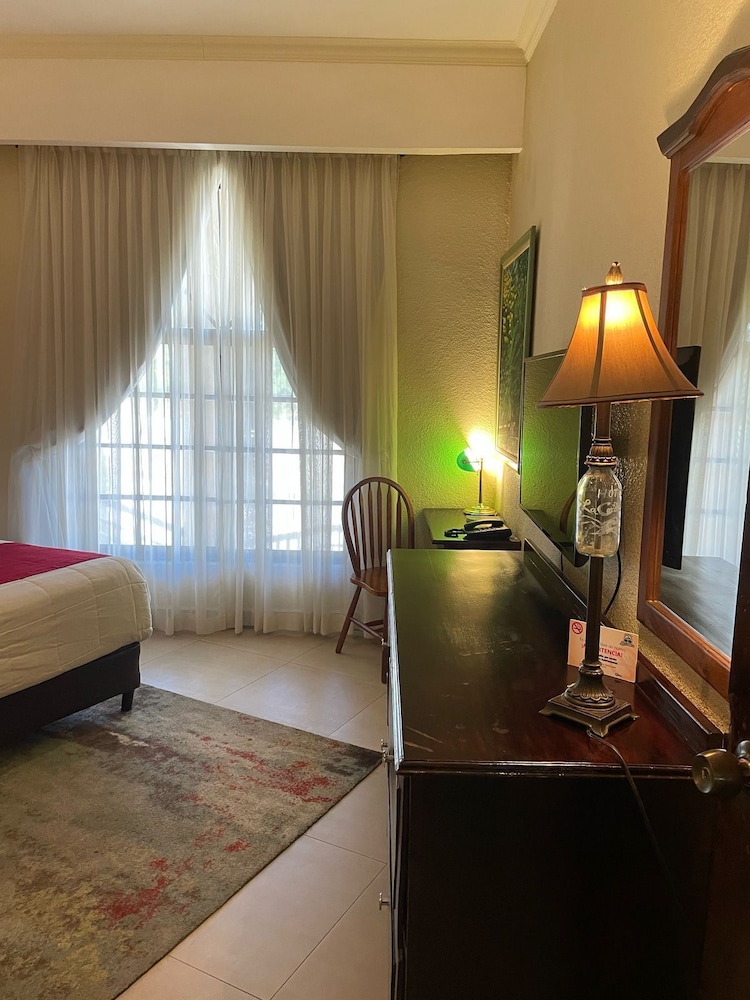 Aparthotel La Cordillera 42/68