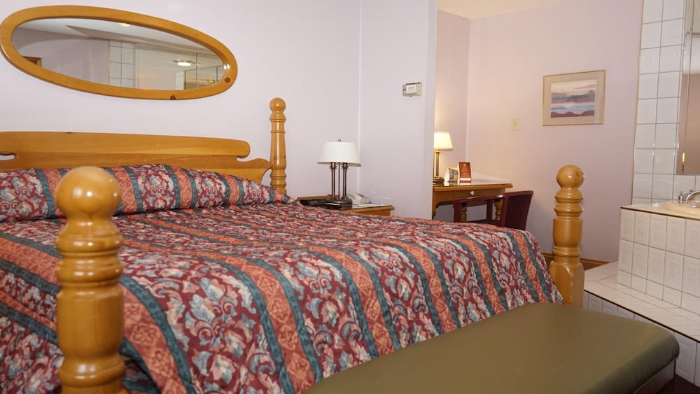 Mcintosh Country Inn & Conference Centre 8/69