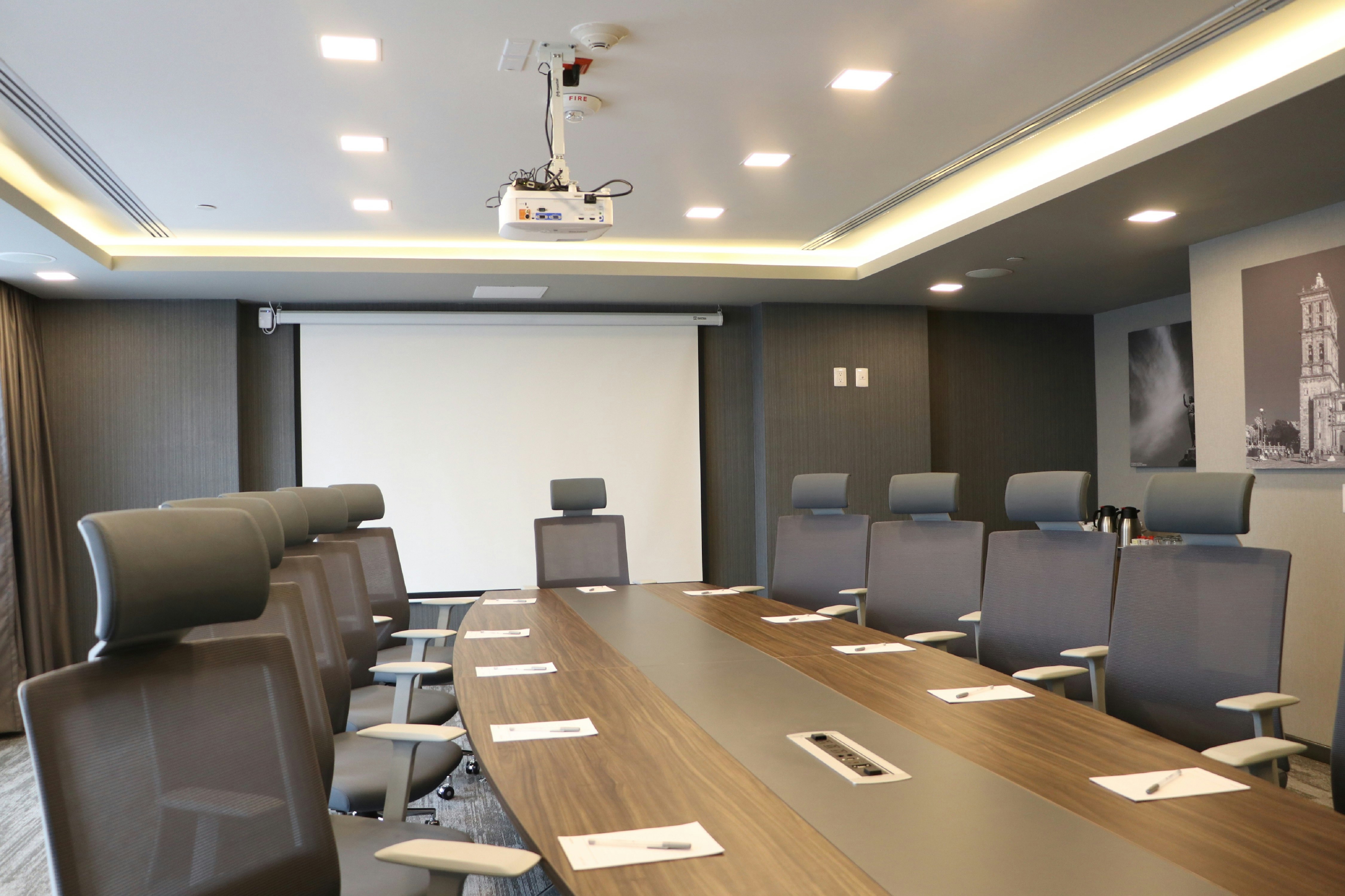 Hampton Inn Suites By Hilton Puebla 51/56
