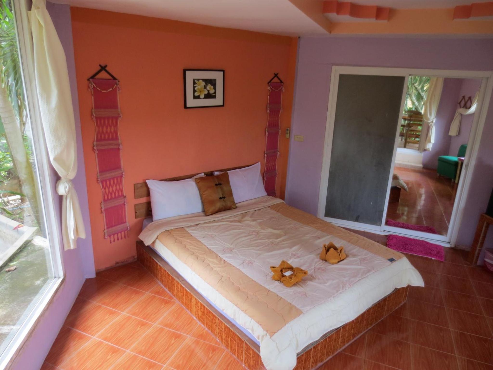 Baan Ton Nam Resort 12/61