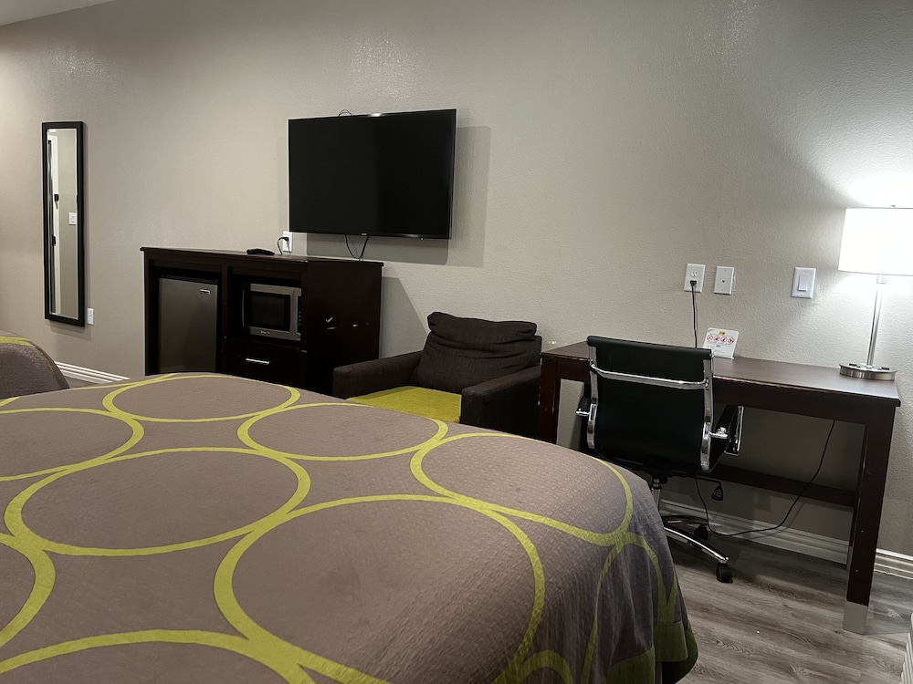 Super 8 By Wyndham Kingwood Houston North 31/36