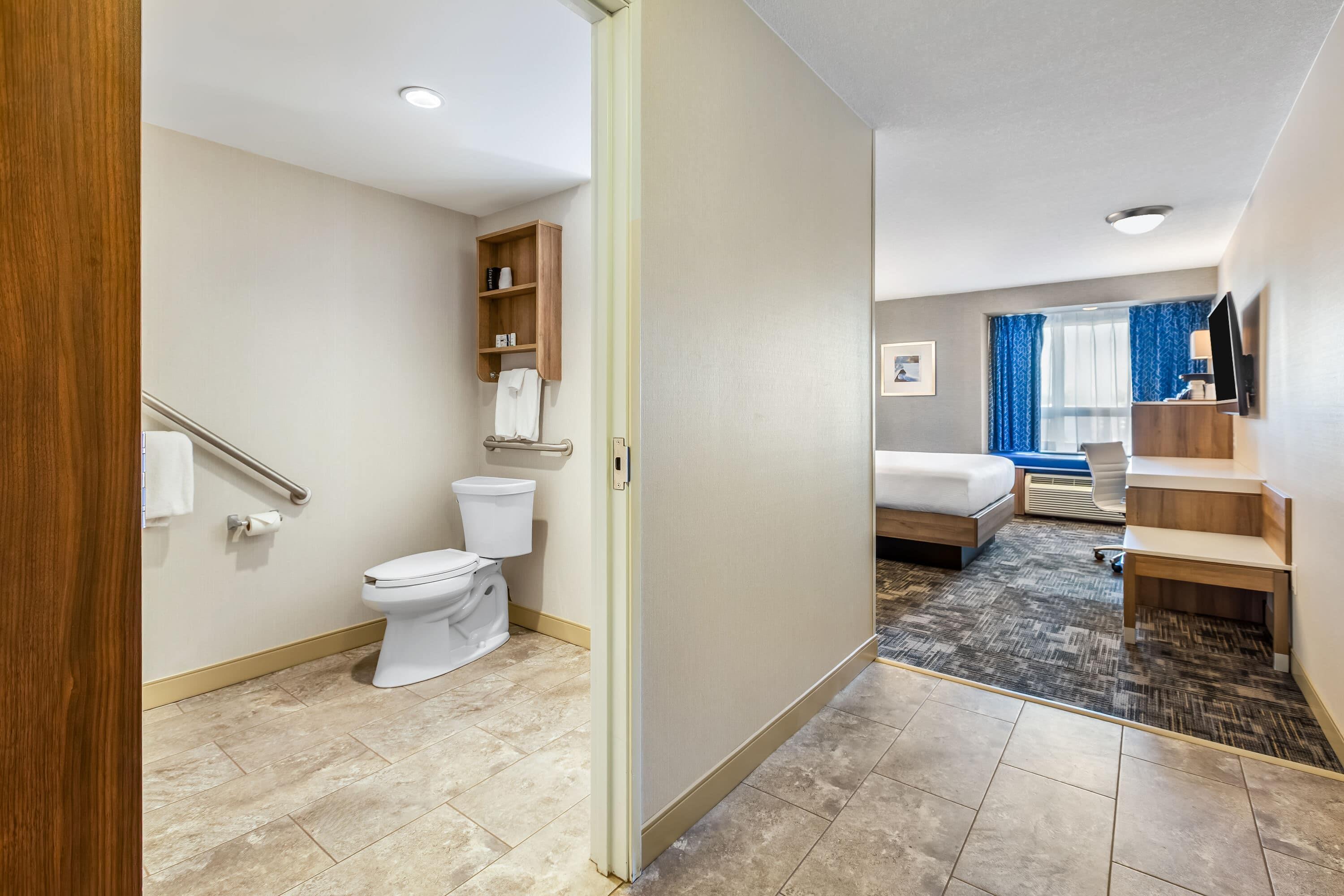 غرفة بسرير كوين لذوي الإعاقة، Microtel Inn Suites By Wyndham Timmins 8/8