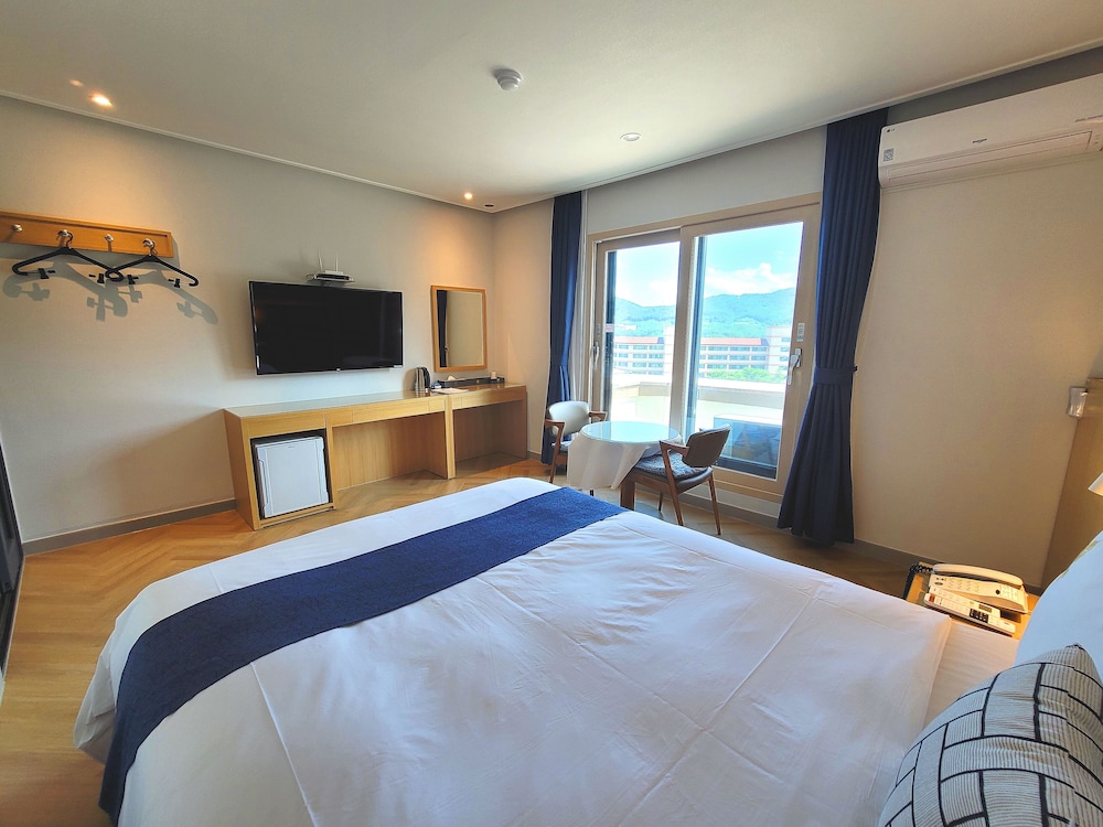 STANDARD, DOUBLE BED