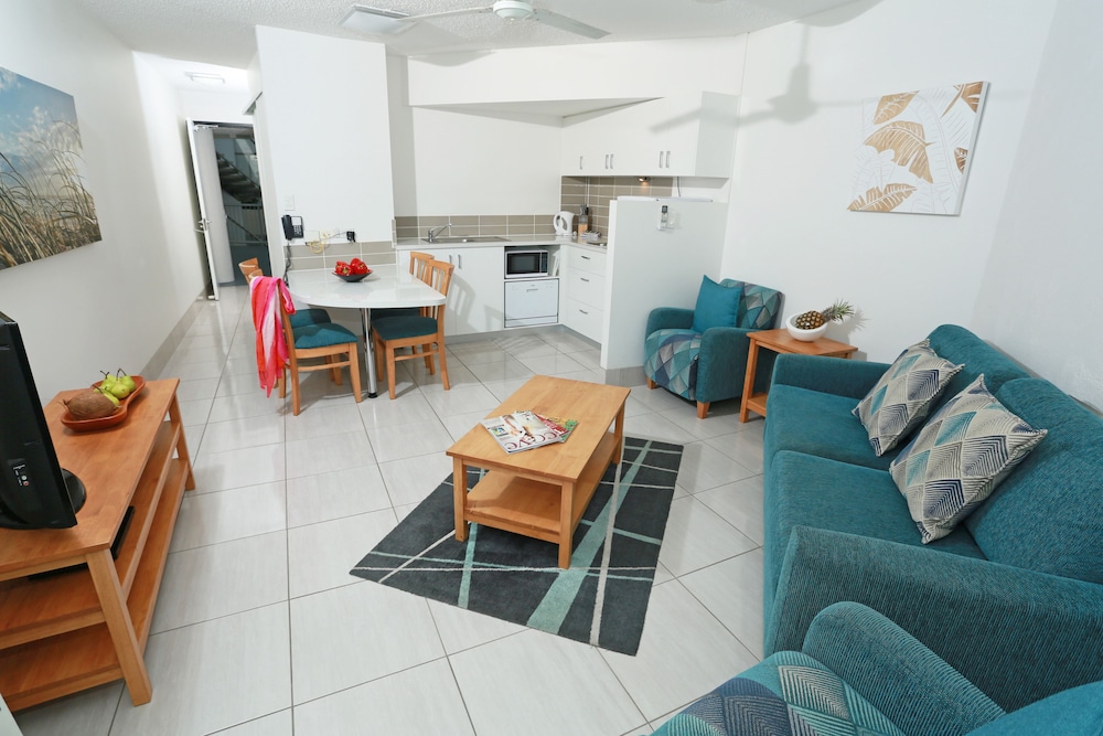 Beach Club Resort 50/71