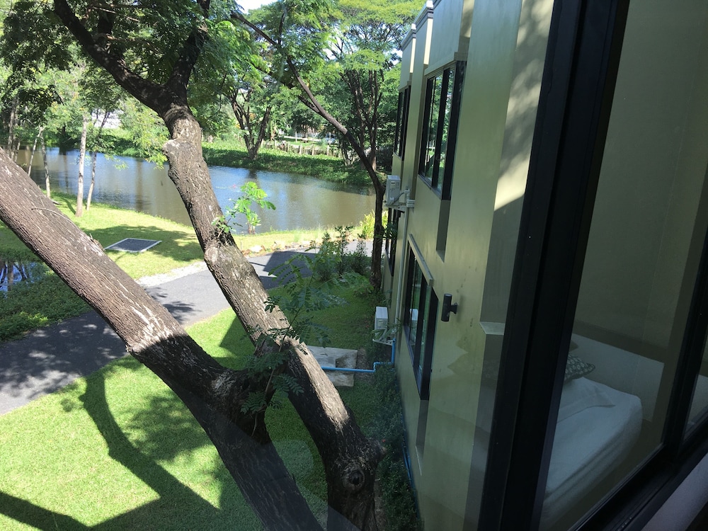 Green At Buriram 44/50