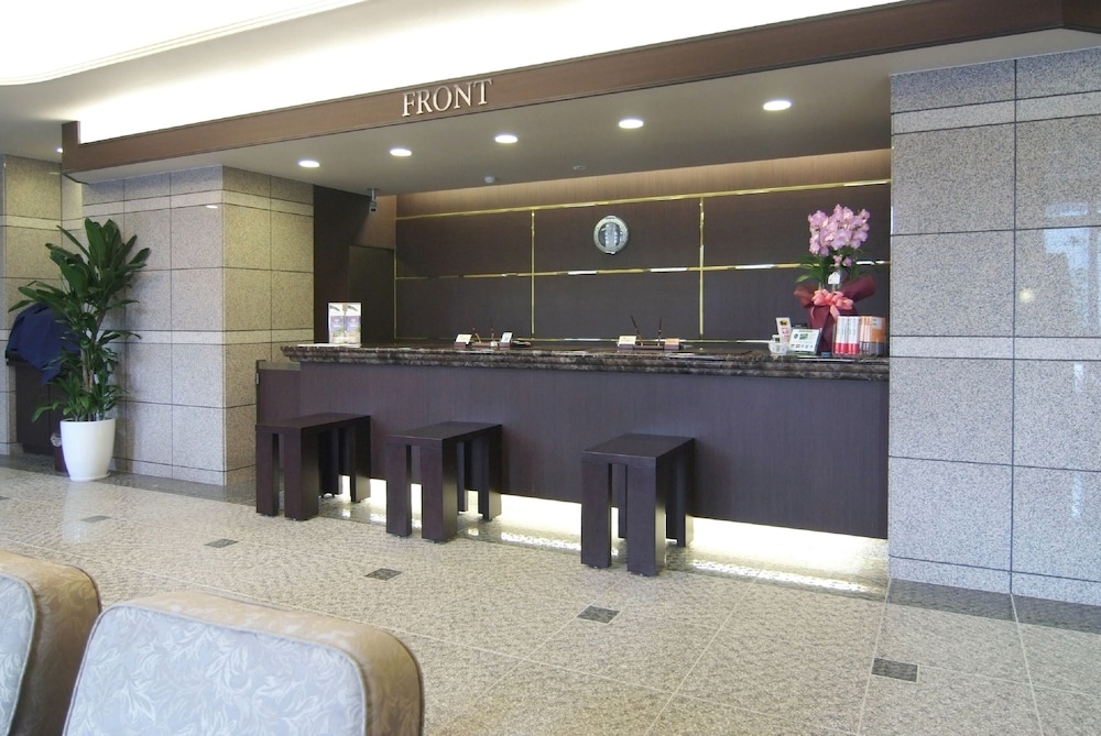 Hotel Route-Inn Nagahama Inter 5/45