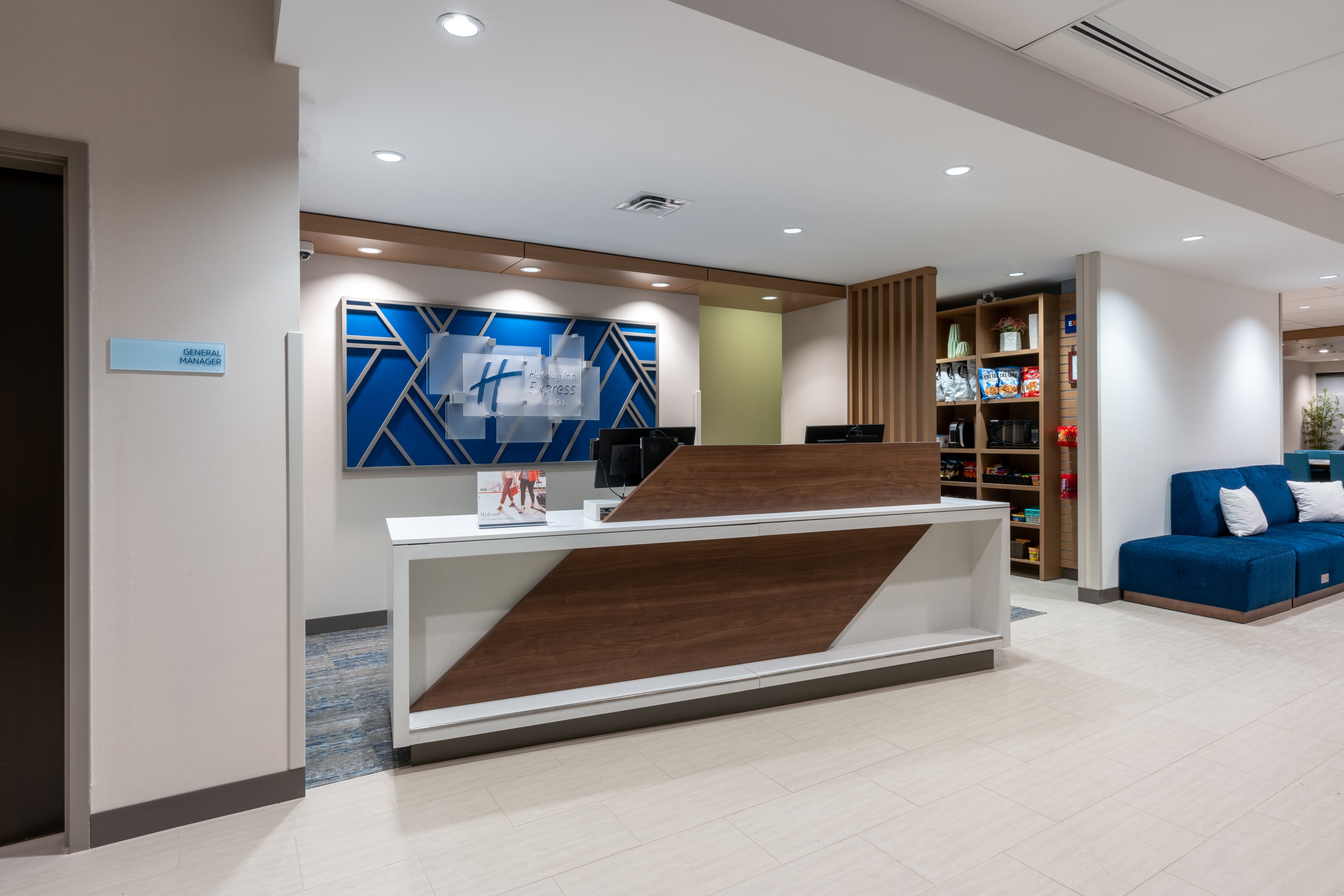 Holiday Inn Express Suites Vaughan 14/78