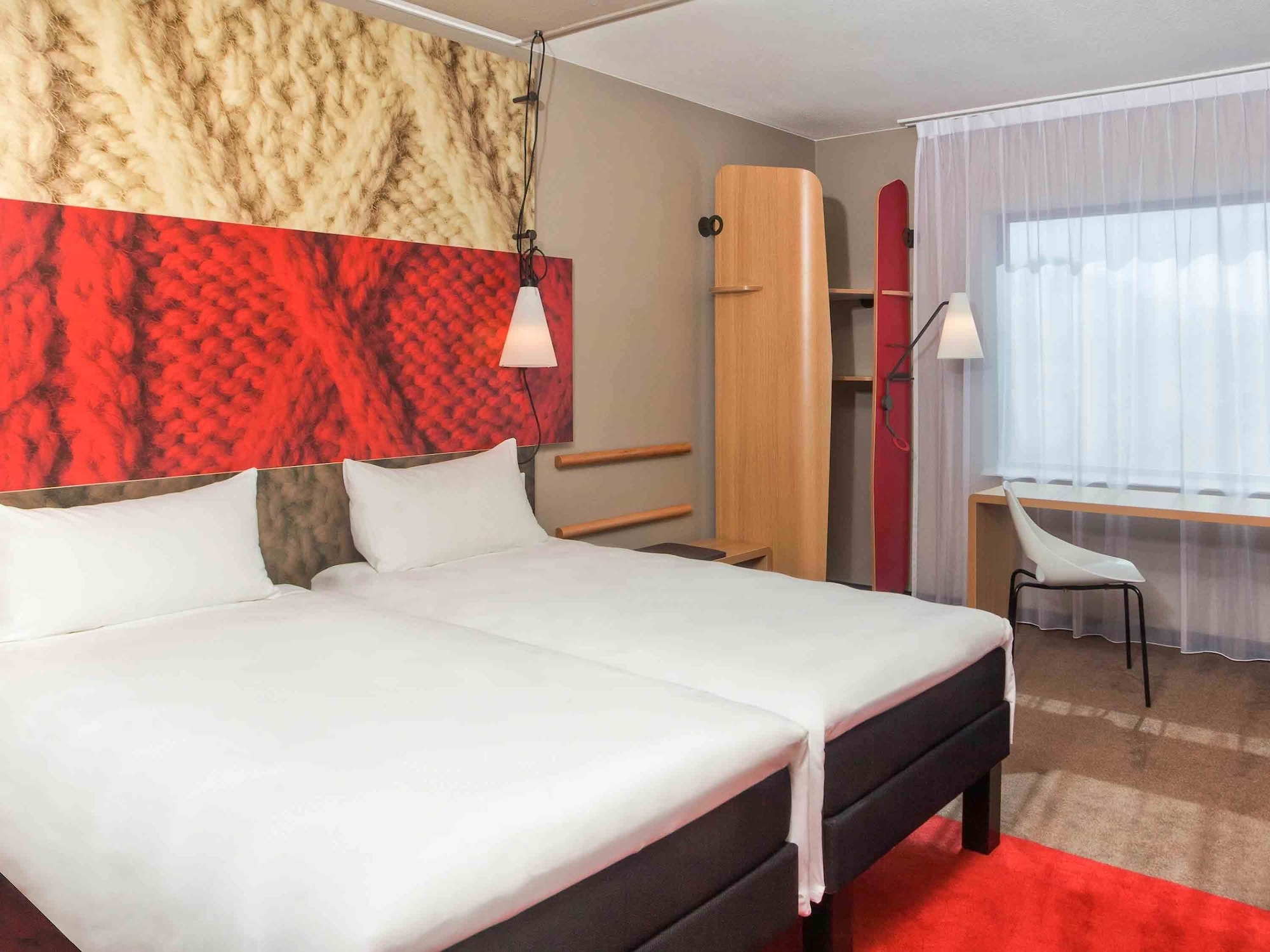 Sweet, Twin Beds