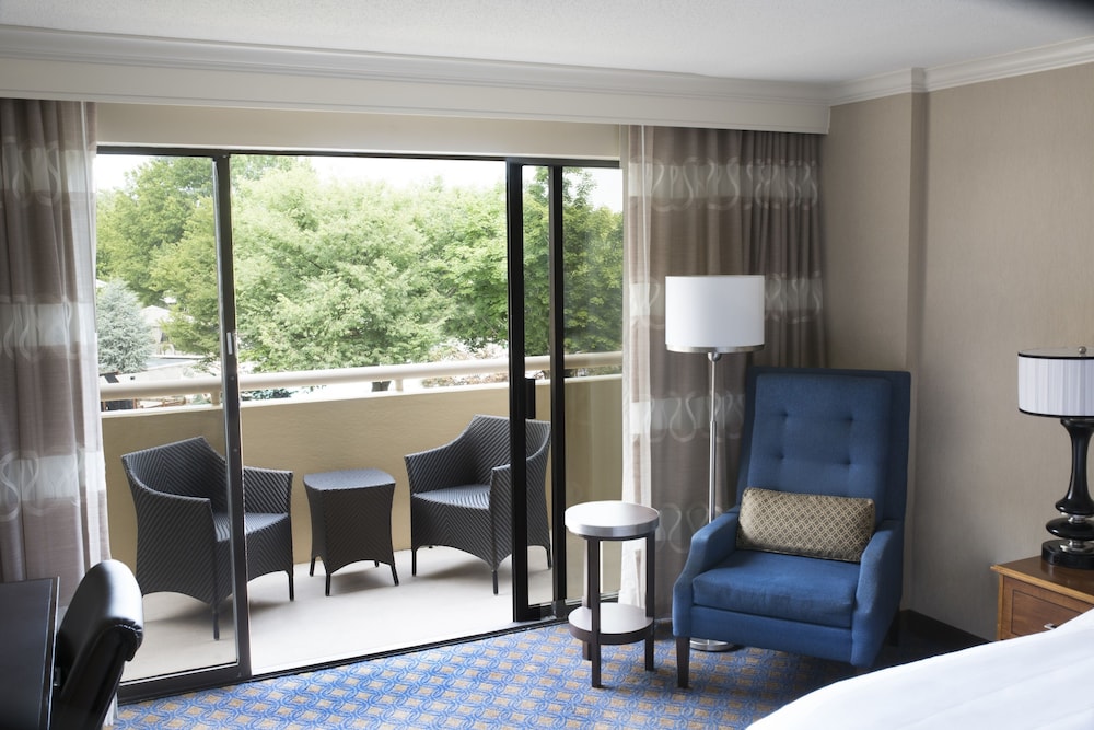 Lexington Griffin Gate Marriott Golf Resort & Spa 32/80