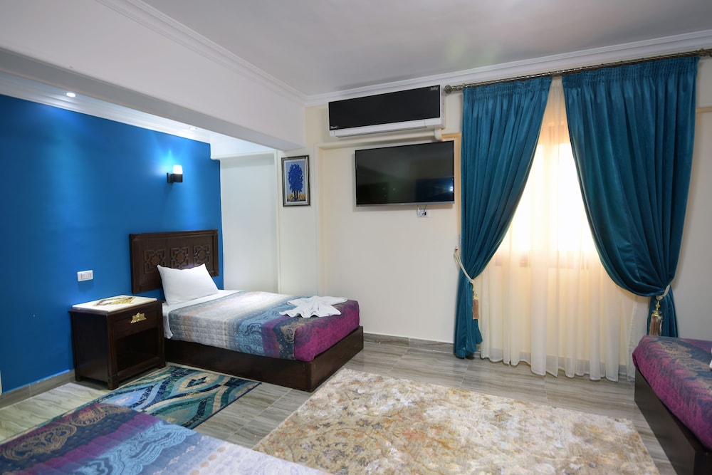 Amin Hotel 10/50