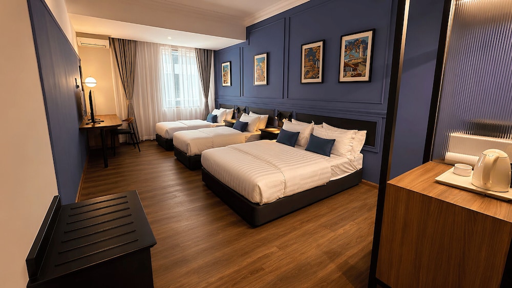 KUALA LUMPUR INTERNATIONAL HOTEL 9/39