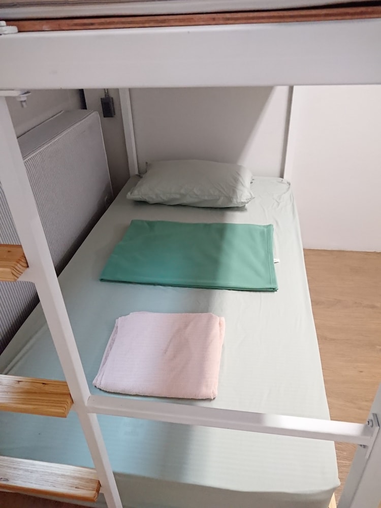 Hybrit Hostel & Cafe 20/37