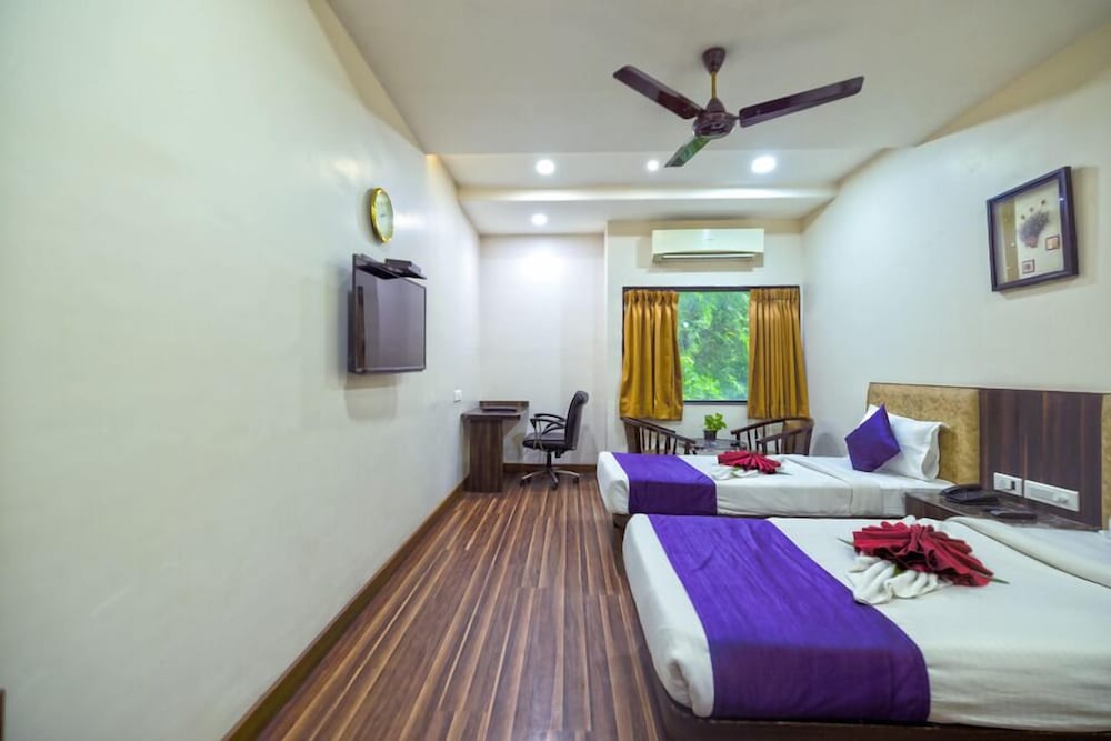 Hotel Sheetal International 20/52