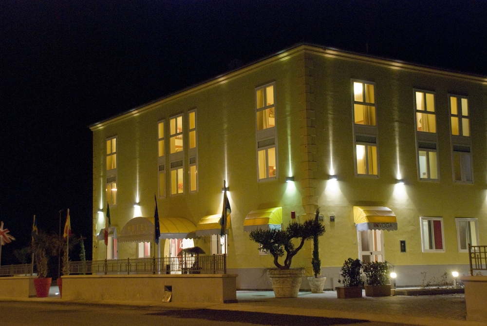 La Isla Resort 2/28