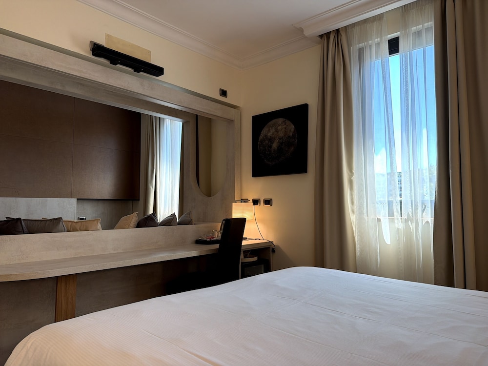 Cinema, Family, Studio, King Bed, Sofa