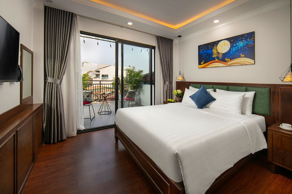 Executive, Suite, King Bed, Terrace