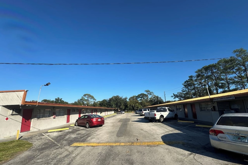 Arrow Motel by OYO Near Downtown 34/49