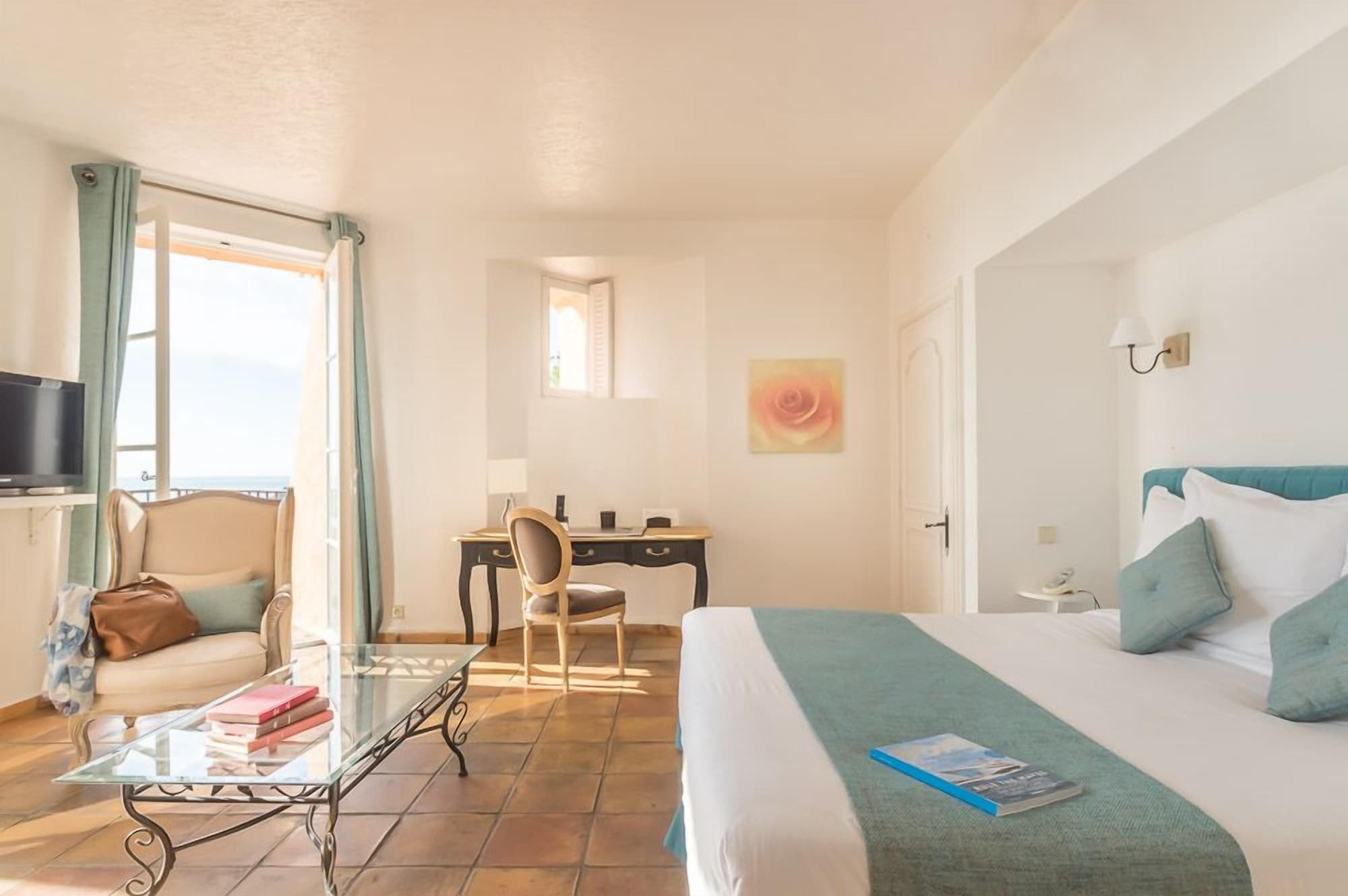 DELUXE, DOUBLE BED, BALCONY