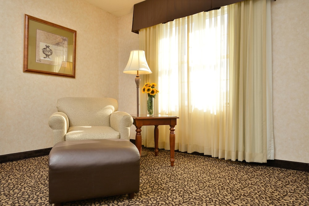 Best Western Plus Steeplegate Inn 40/51