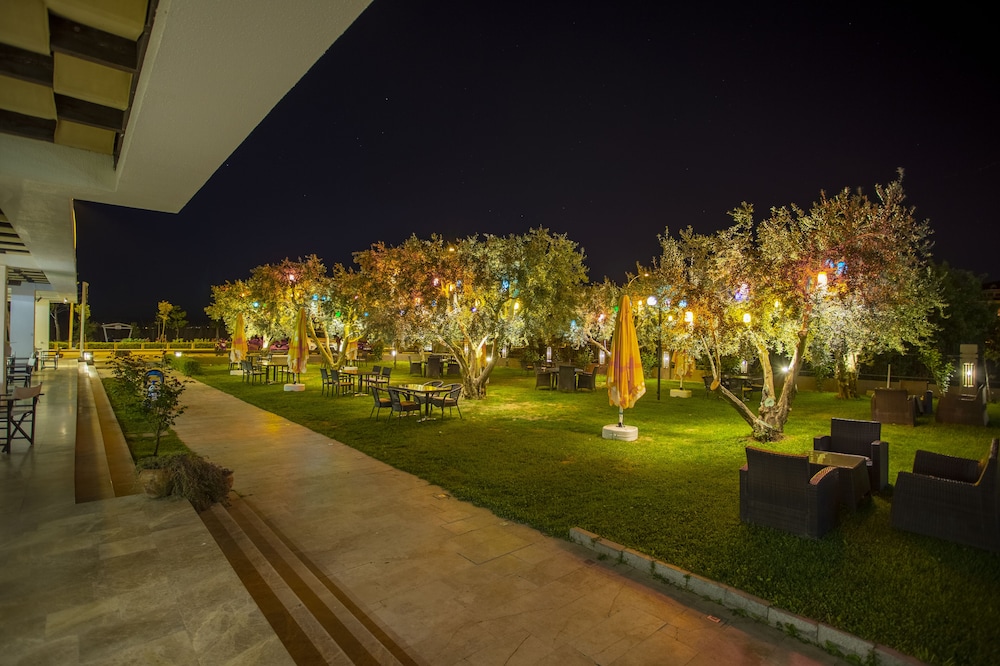Hotel Zeytin Bahcesi 46/50