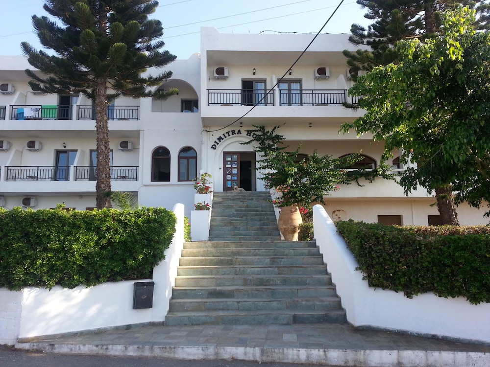 Dimitra Hotel 33/42