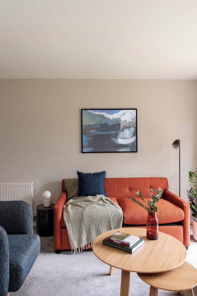 SACO Reading - Castle Crescent 48/64