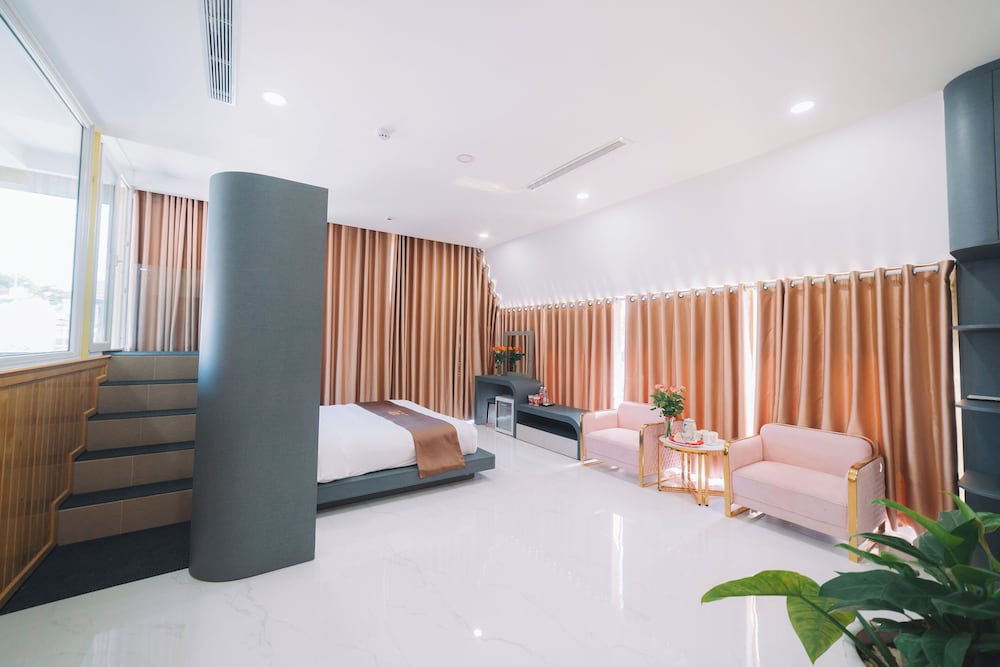 Quy Tai Premium Hotel 36/50
