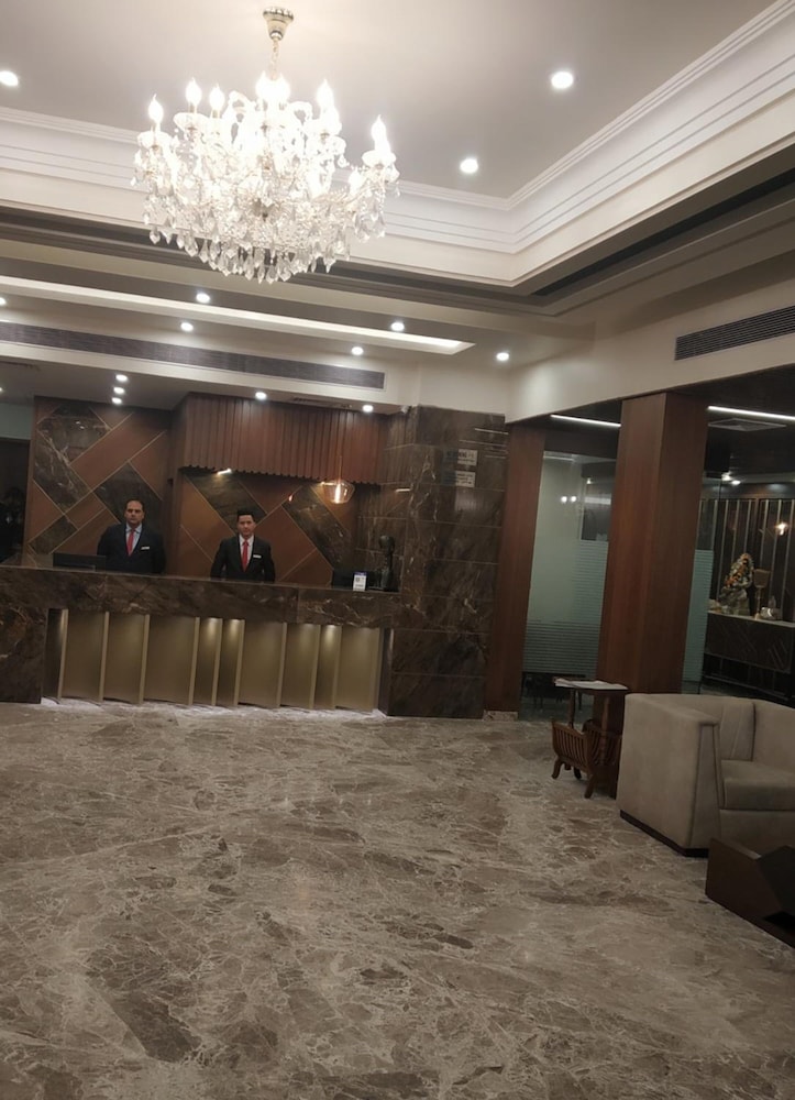 Hotel Shagun Zirakpur 11/50