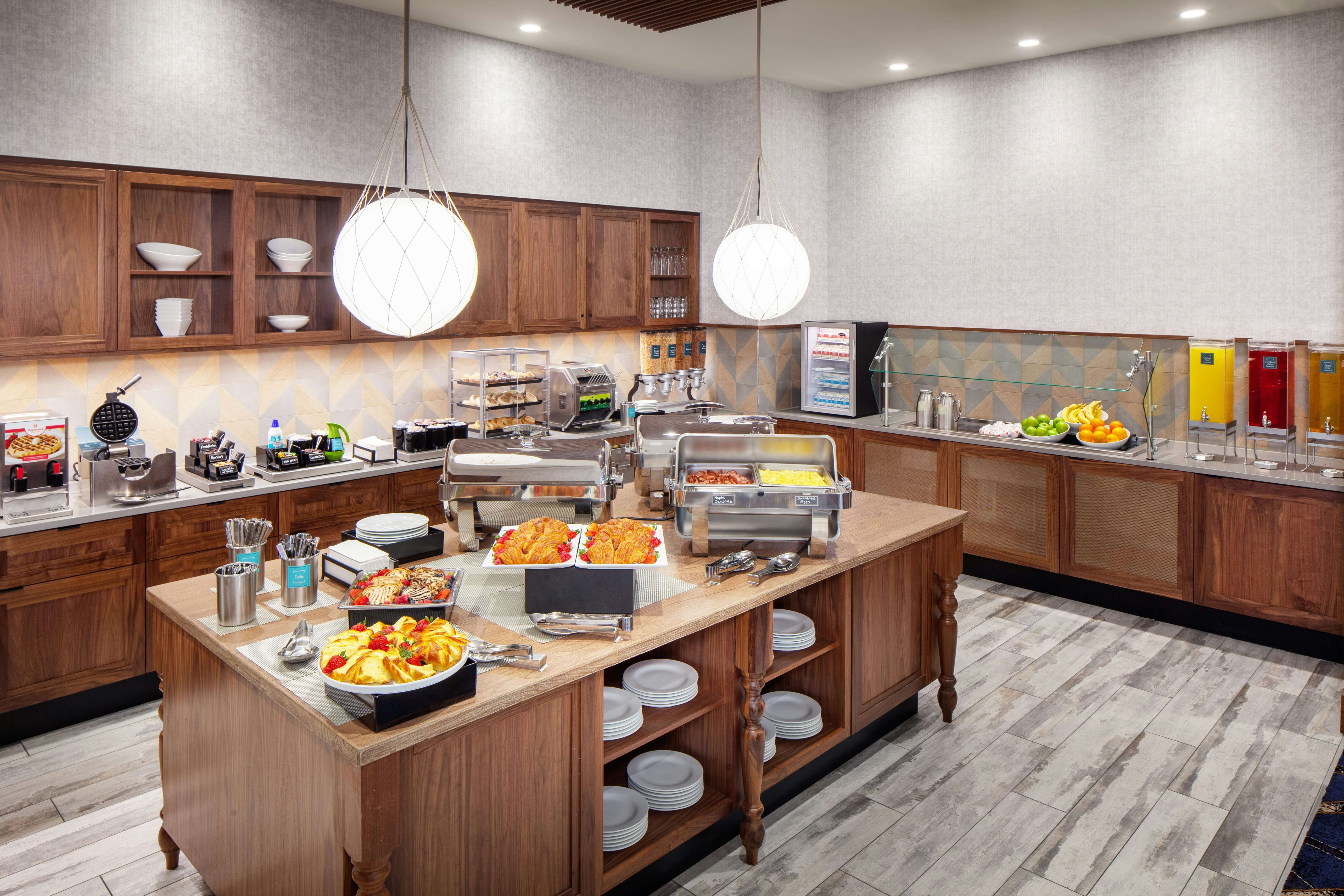 Homewood Suites By Hilton Boston Seaport Ma 16/31