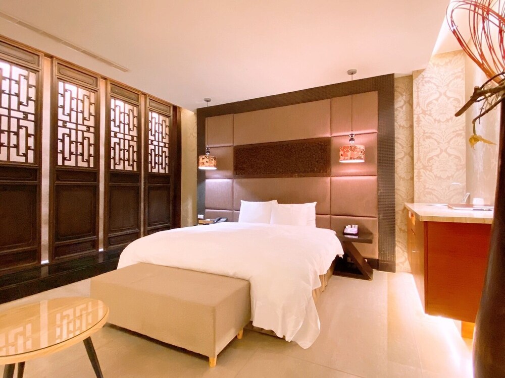 Orient Luxury Villa Motel 13/37