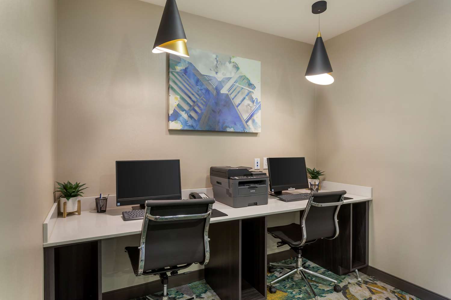 Executive Residency Antioch Inn 37/43