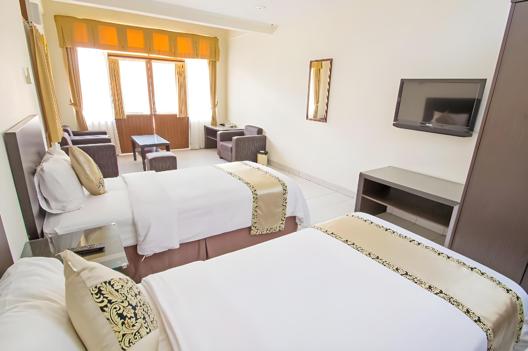 Gold, Suite, Bungalow, 3 Beds