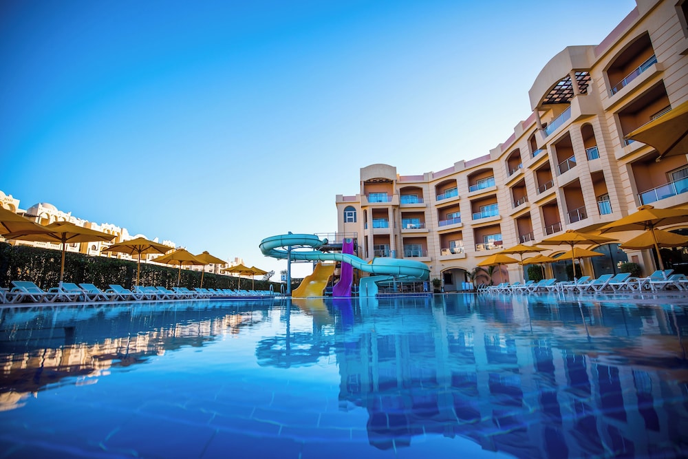Tropitel Sahl Hasheesh in SAHL HASHEESH