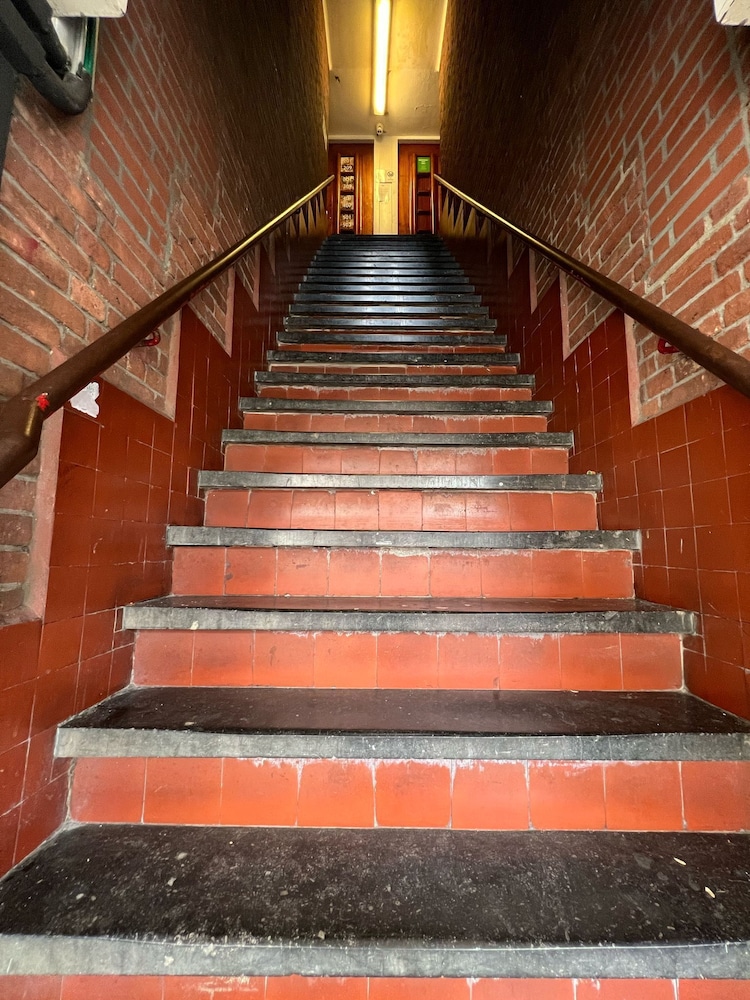 Amigo Budget Hotel 32/50