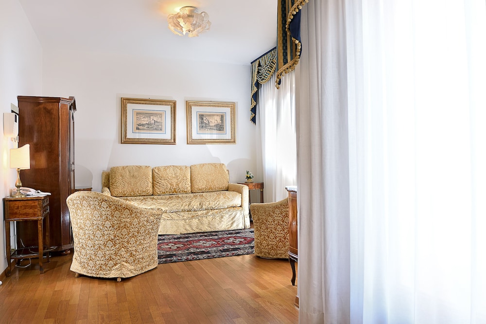 San Marco Palace 33/68