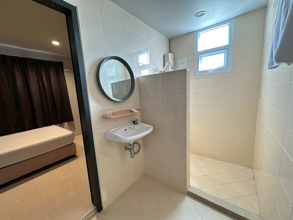Rattana View Hotel 36/50