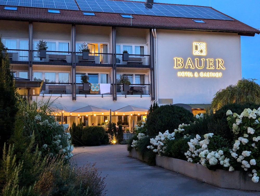 Bauer Hotel Restaurant 1/73