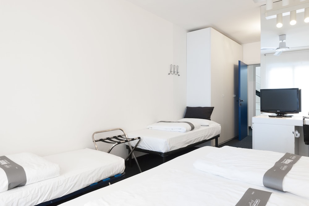 Santoni Freestyle Hotel 11/69
