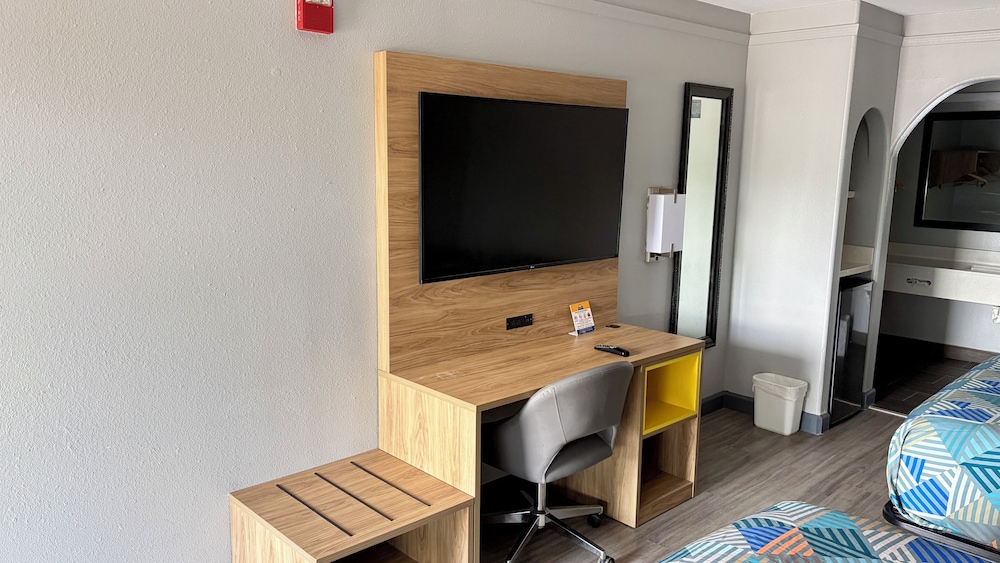Days Inn By Wyndham Gonzales 38/50