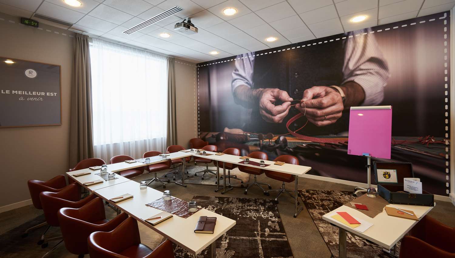 Best Western Plus Paris Saclay 58/65