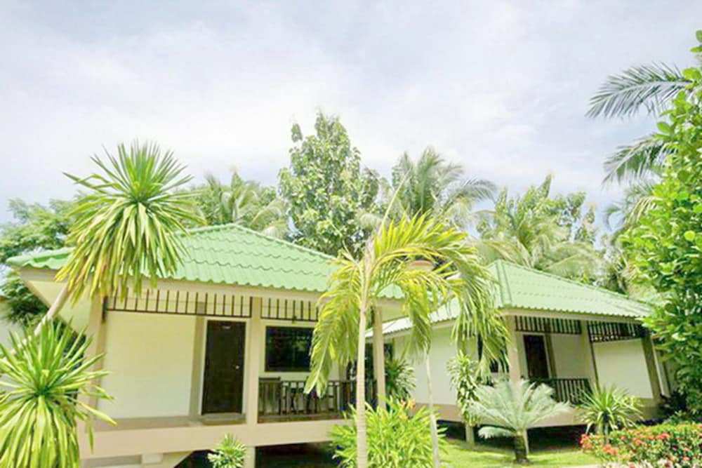 Lamai Inn 99 Bungalows 13/69