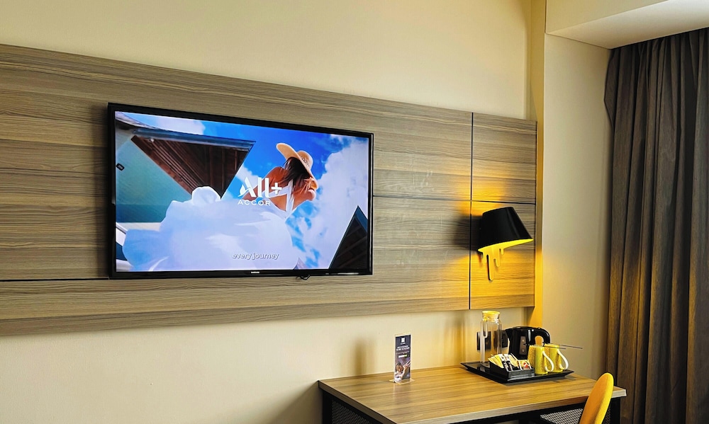 Ibis Styles Bekasi Jatibening 27/72